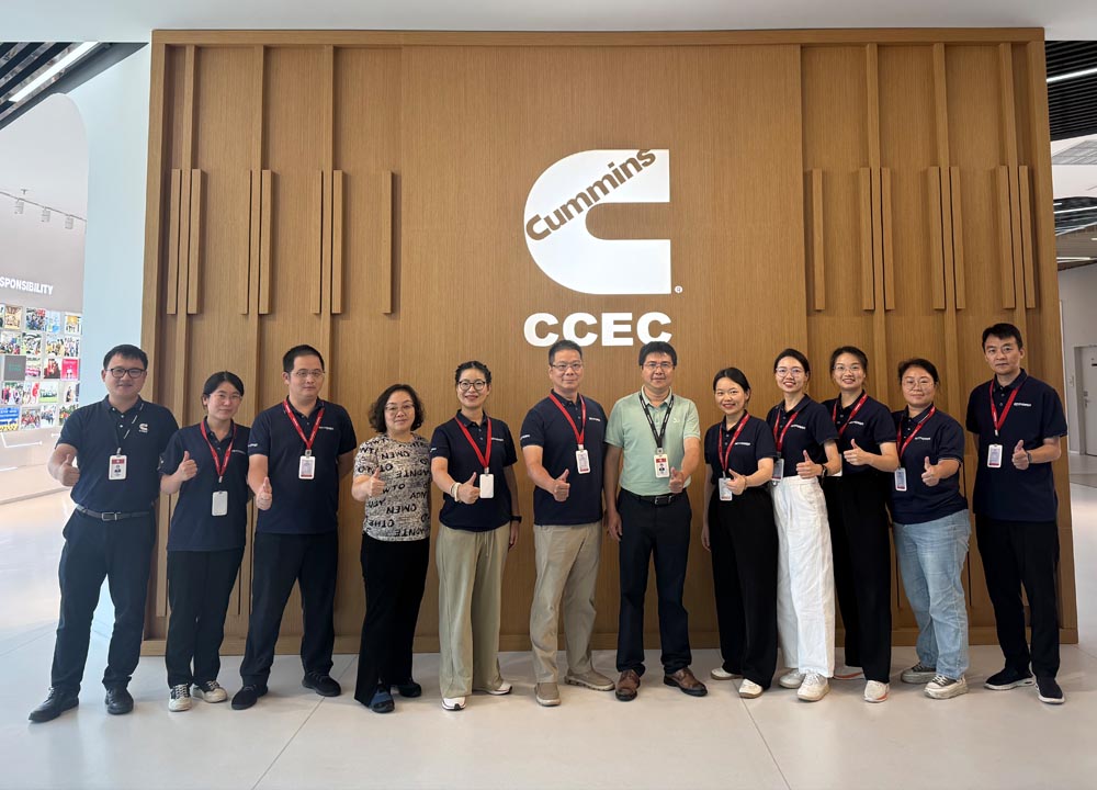 Visita de estudo da equipe da KEYPOWER à Cummins