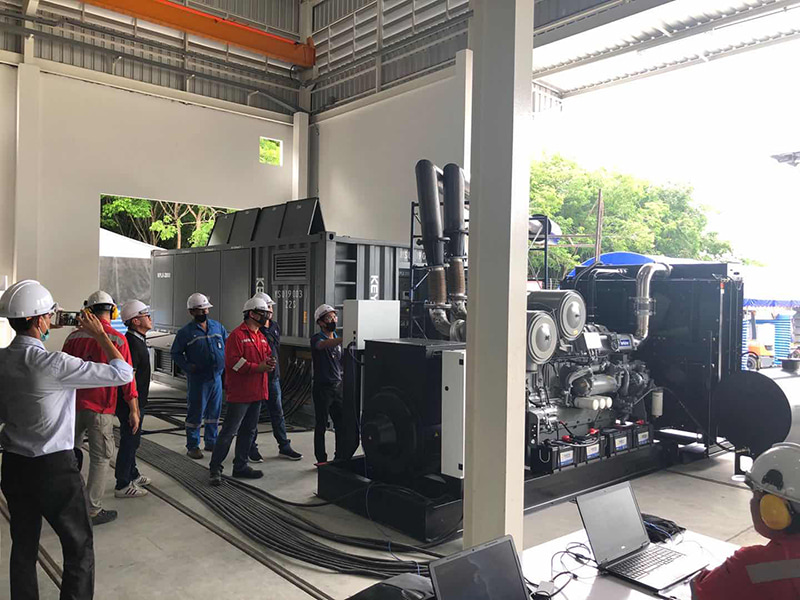 Banco de carga Keypower de 2.000 kW usado para comissionamento e teste do gerador Perkins em Bangkok